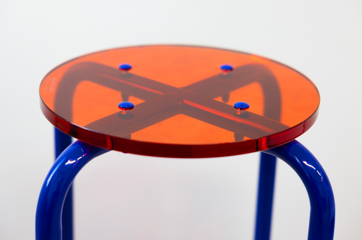 Le Pop stool - red and blue
