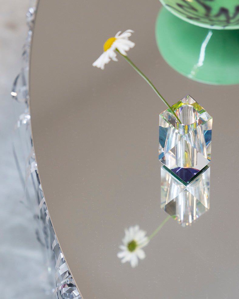 Crystal vase with rainbow effect