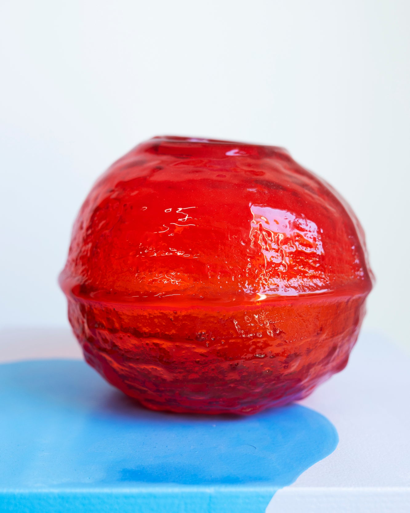 Round Vase / red / M