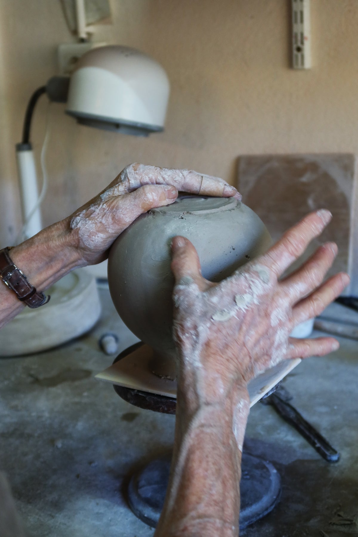 Ceramic Ashtray, Lighter & Sigarette Holder