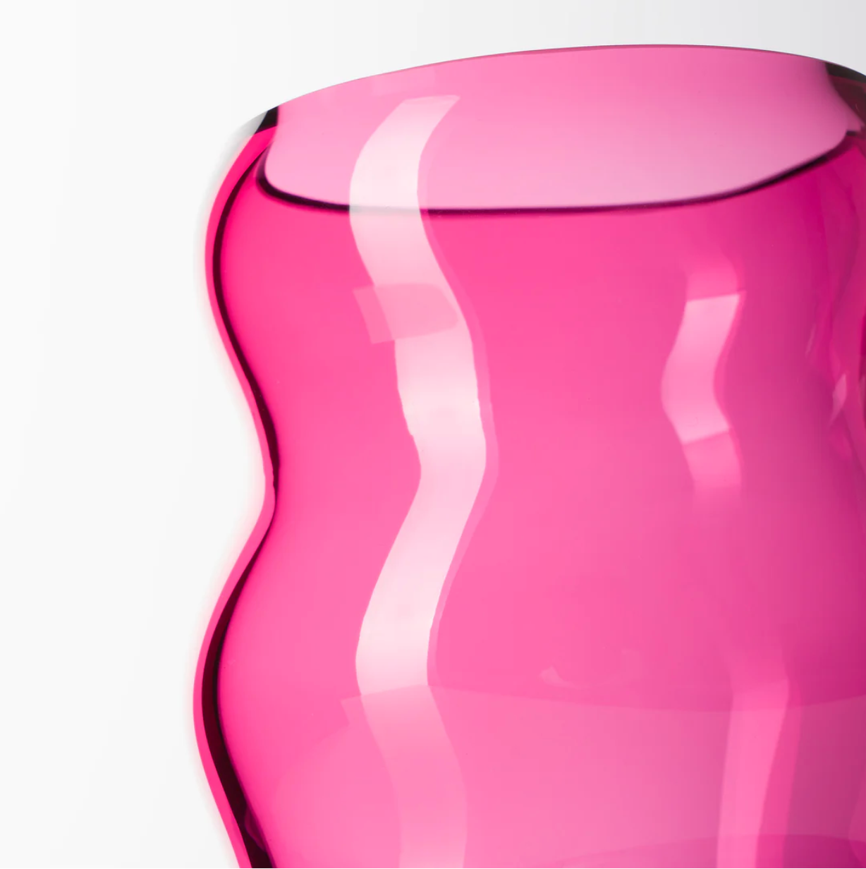 S Muse Vase Ruby