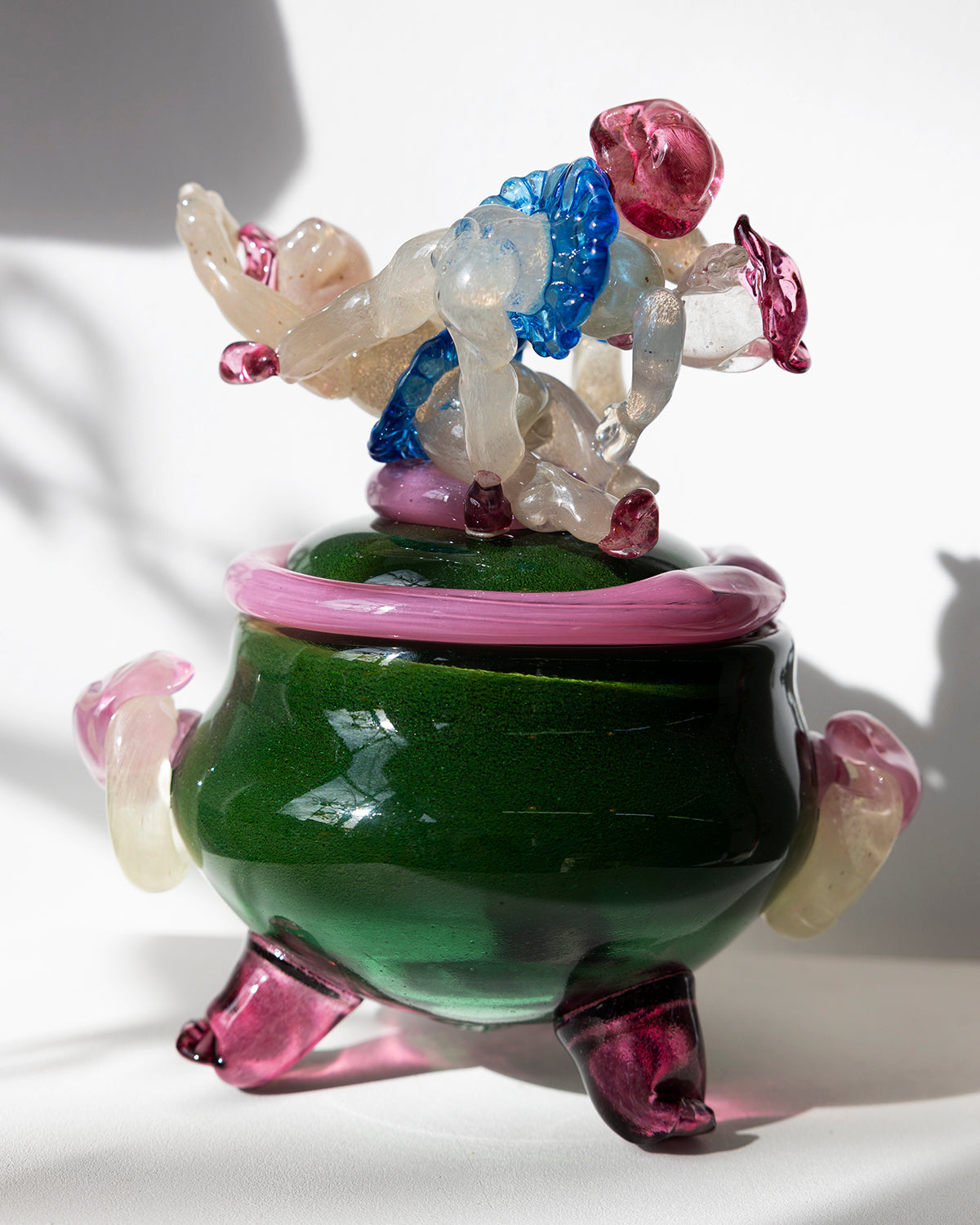 Dancing bonbon box, Glass