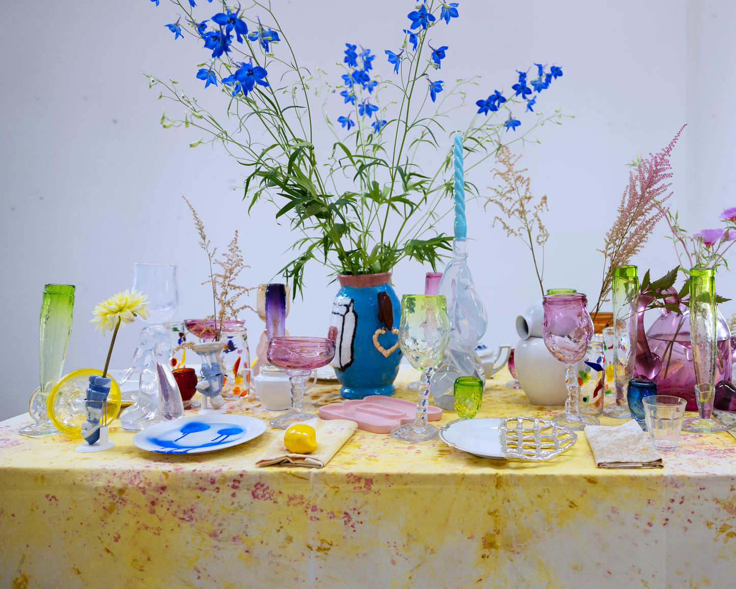 Flower dyed table cloth / yellow