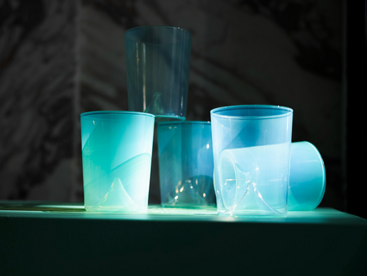 Thin drinking glasses / turquoise