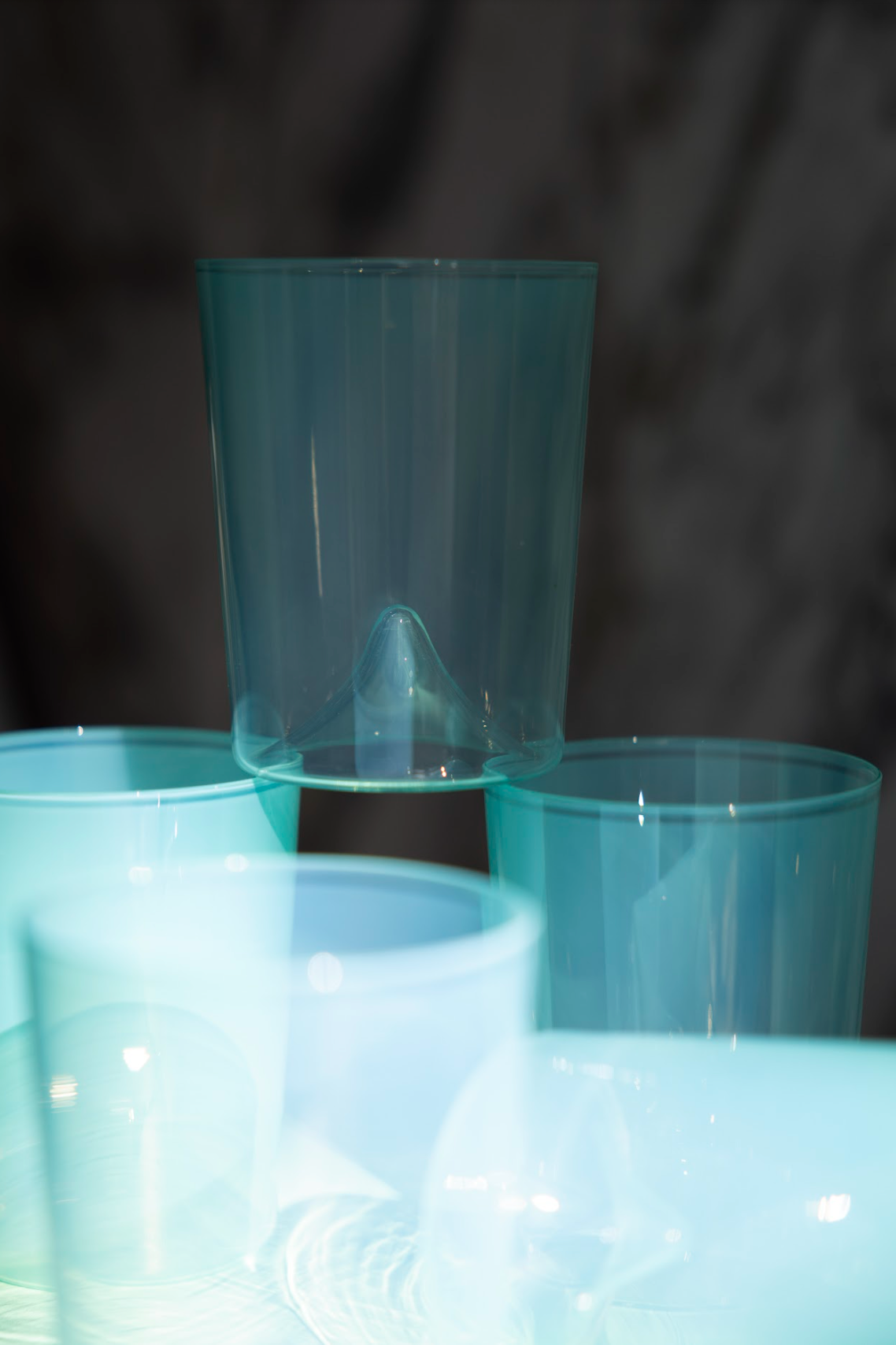 Thin drinking glasses / turquoise